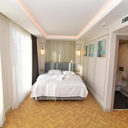 Hotel Serai 4*
