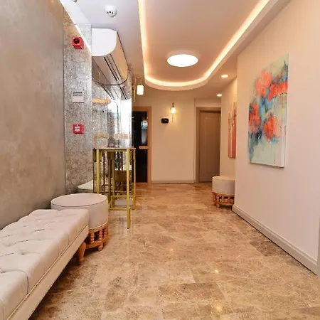 Otel Serai