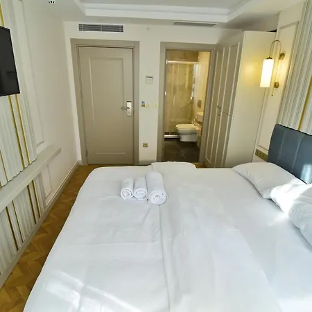 Hotel Serai