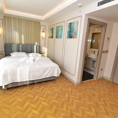 Serai 4*
