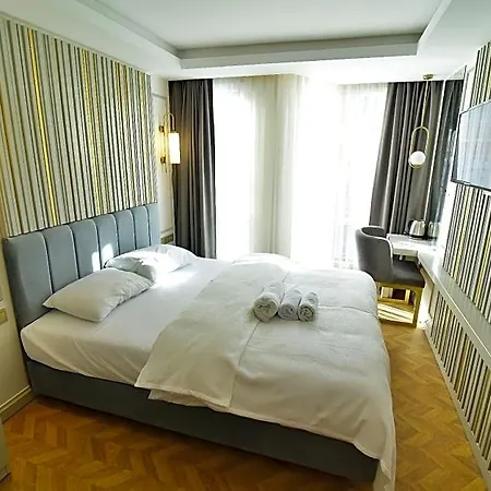 Otel Serai 4*